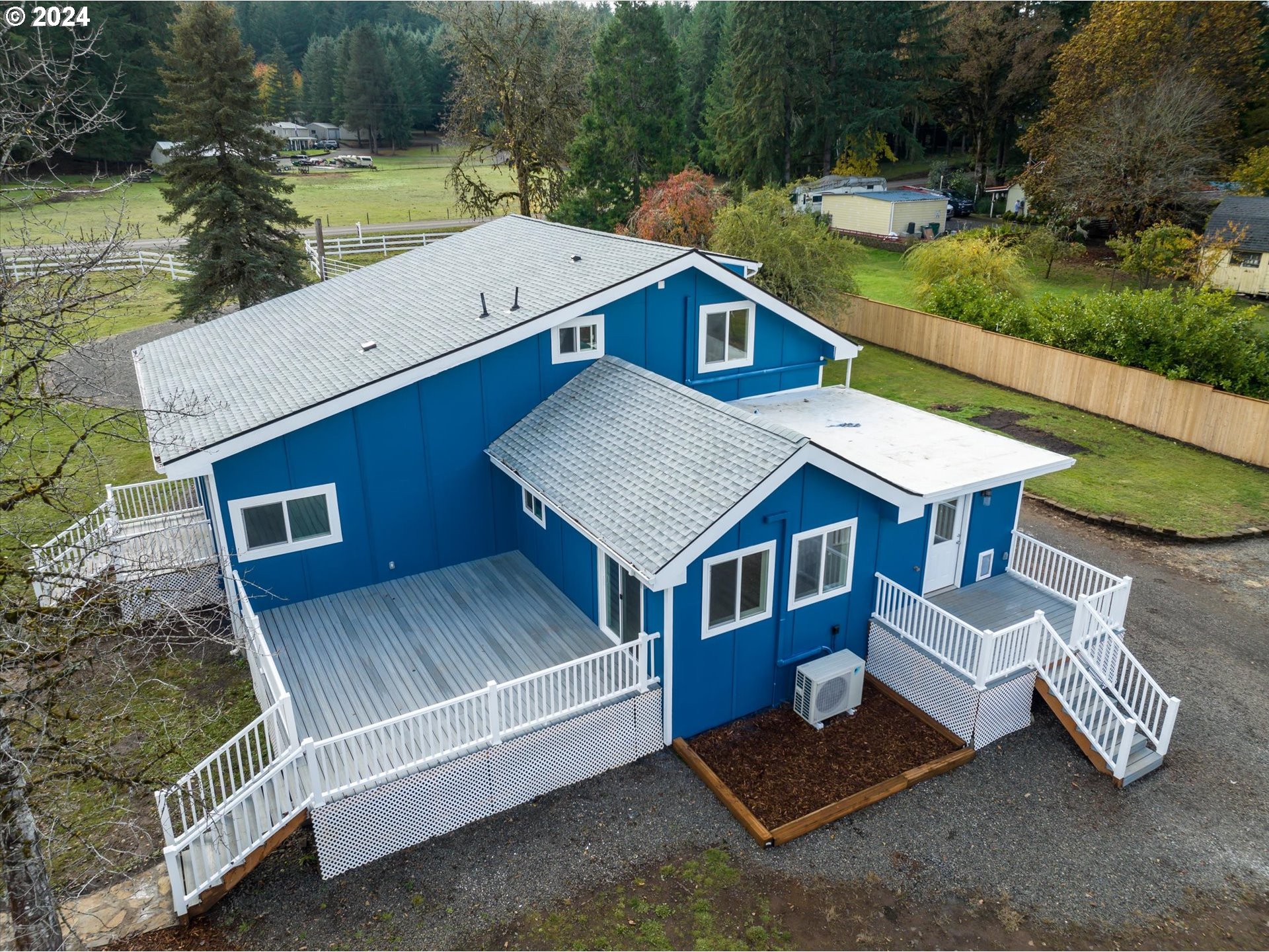 38941 Wendling Road Marcola, OR 97454 - Photo 6 of 43 Gallery Image 6