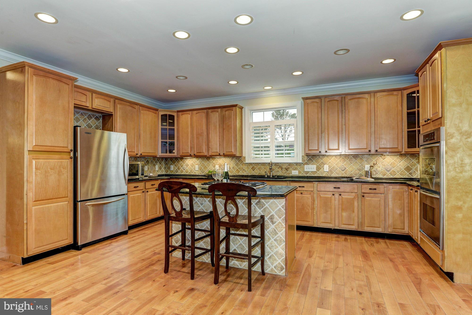 19135 Mateny Hill Road Germantown, MD 20874 - Photo 8 of 30 Kitchen