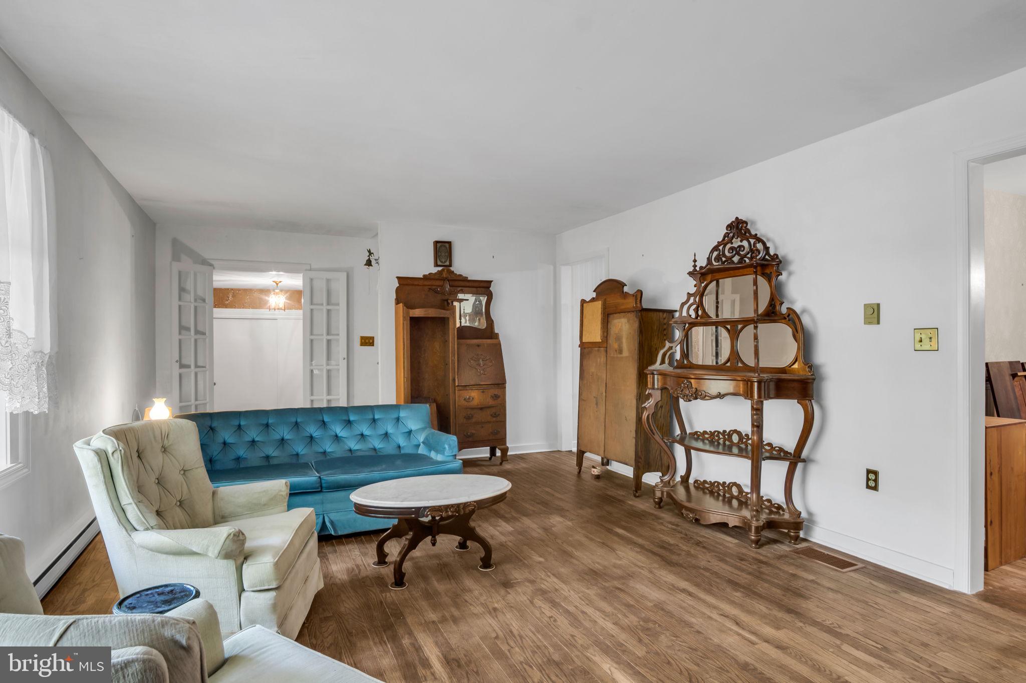 1327 Kuhn Road Boiling Springs, PA 17007 - Photo 18 of 39 Gallery Image 18
