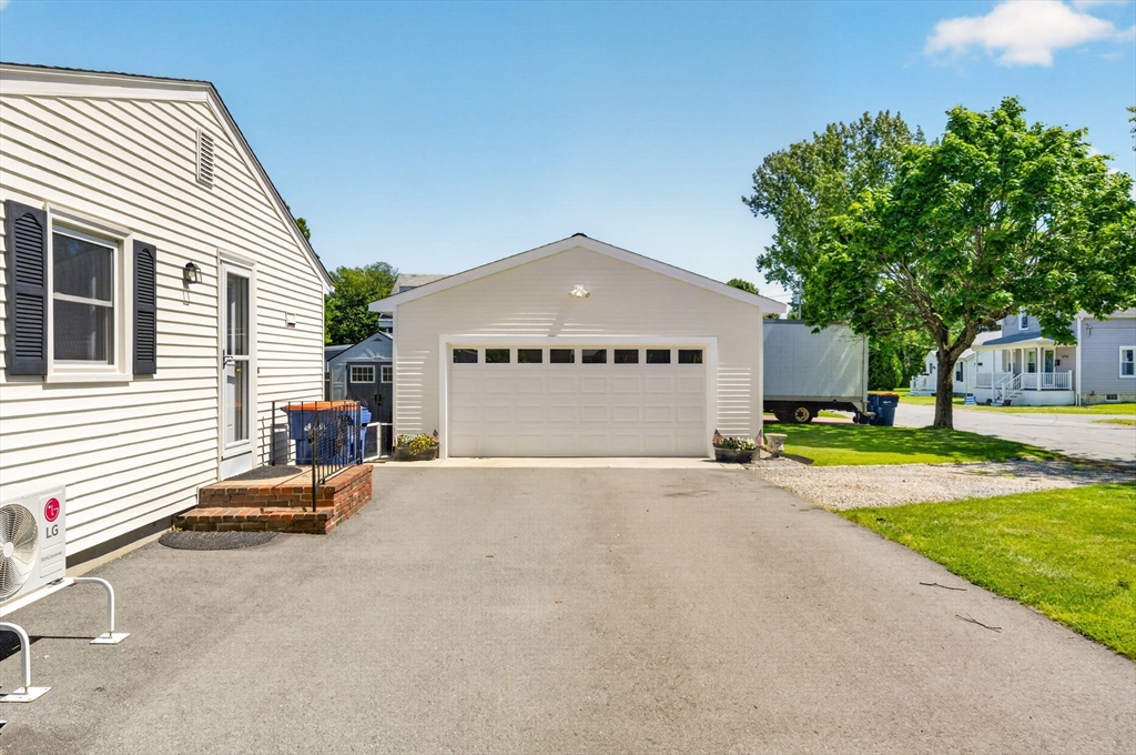 131 Spring Street Fairhaven, MA 02719 - Photo 2 of 41