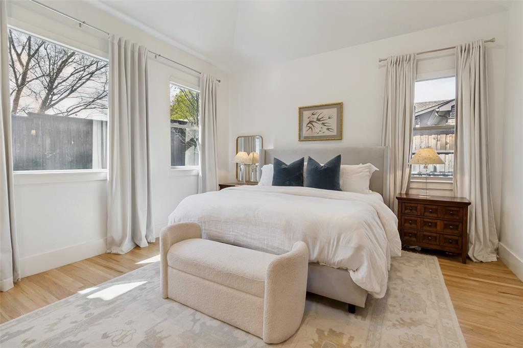 7533 Garonne Street Dallas, TX 75231 - Photo 11 of 32