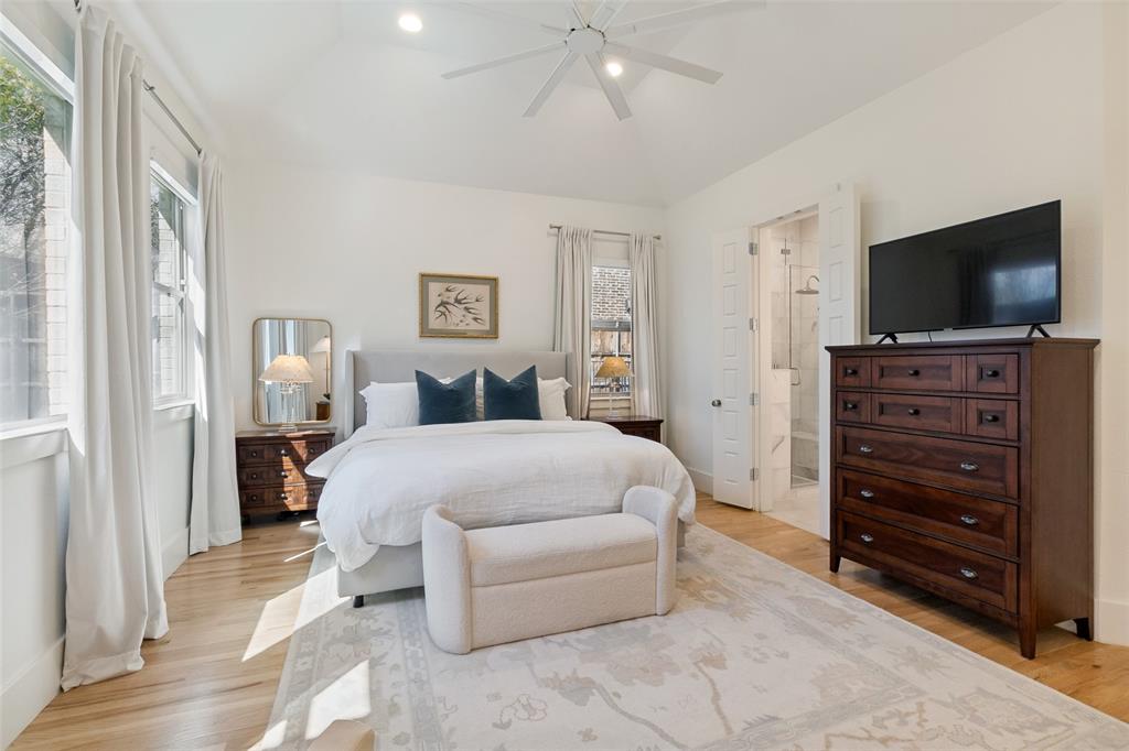 7533 Garonne Street Dallas, TX 75231 - Photo 12 of 32