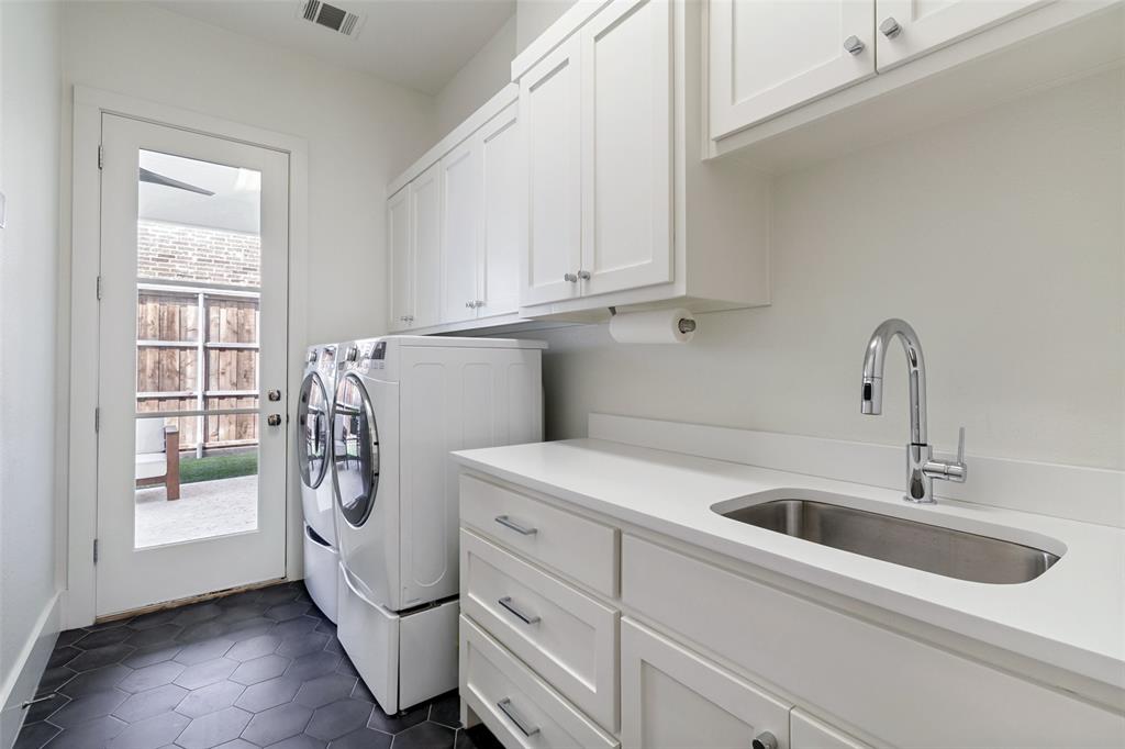 7533 Garonne Street Dallas, TX 75231 - Photo 16 of 32