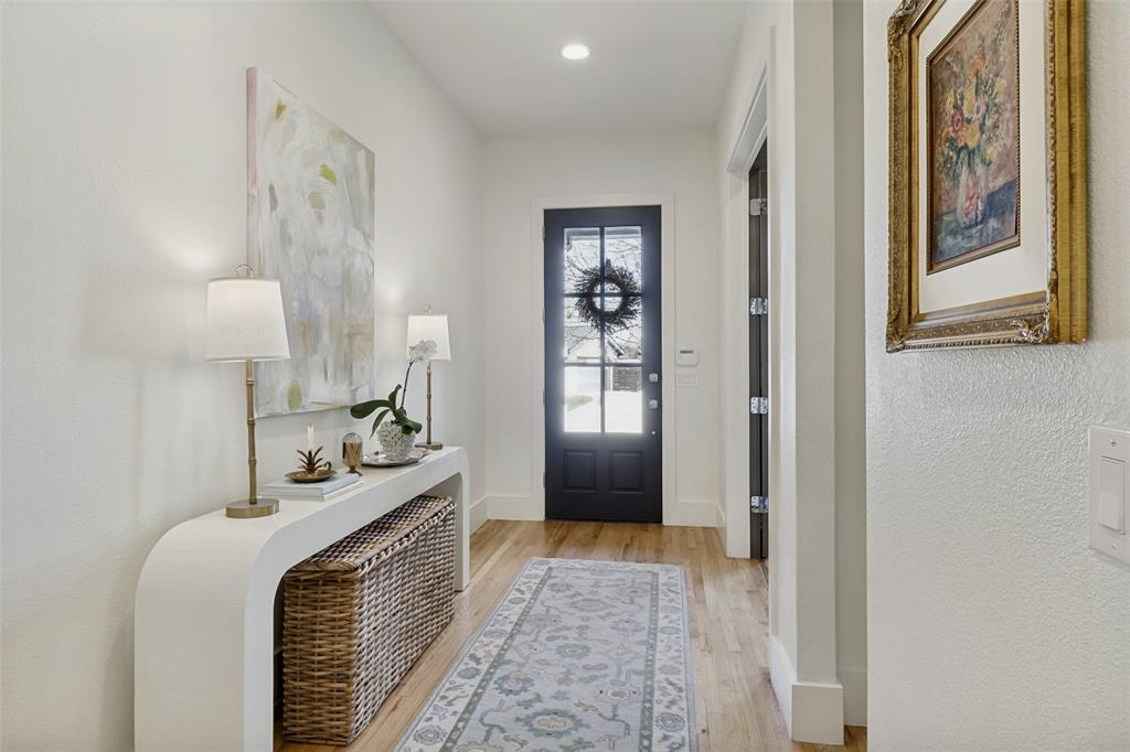 7533 Garonne Street Dallas, TX 75231 - Photo 2 of 32