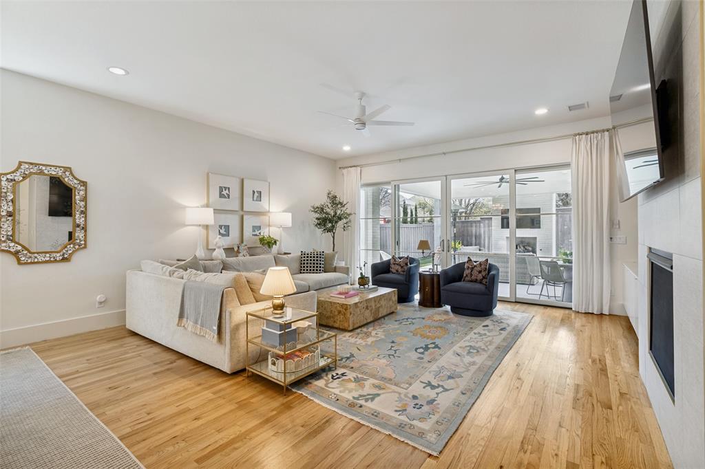 7533 Garonne Street Dallas, TX 75231 - Photo 9 of 32