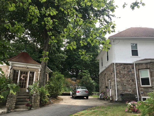 11 Ridgeway Avenue Providence, RI 02909 - Photo 2 of 47 TONS OF EXTRA PARKING