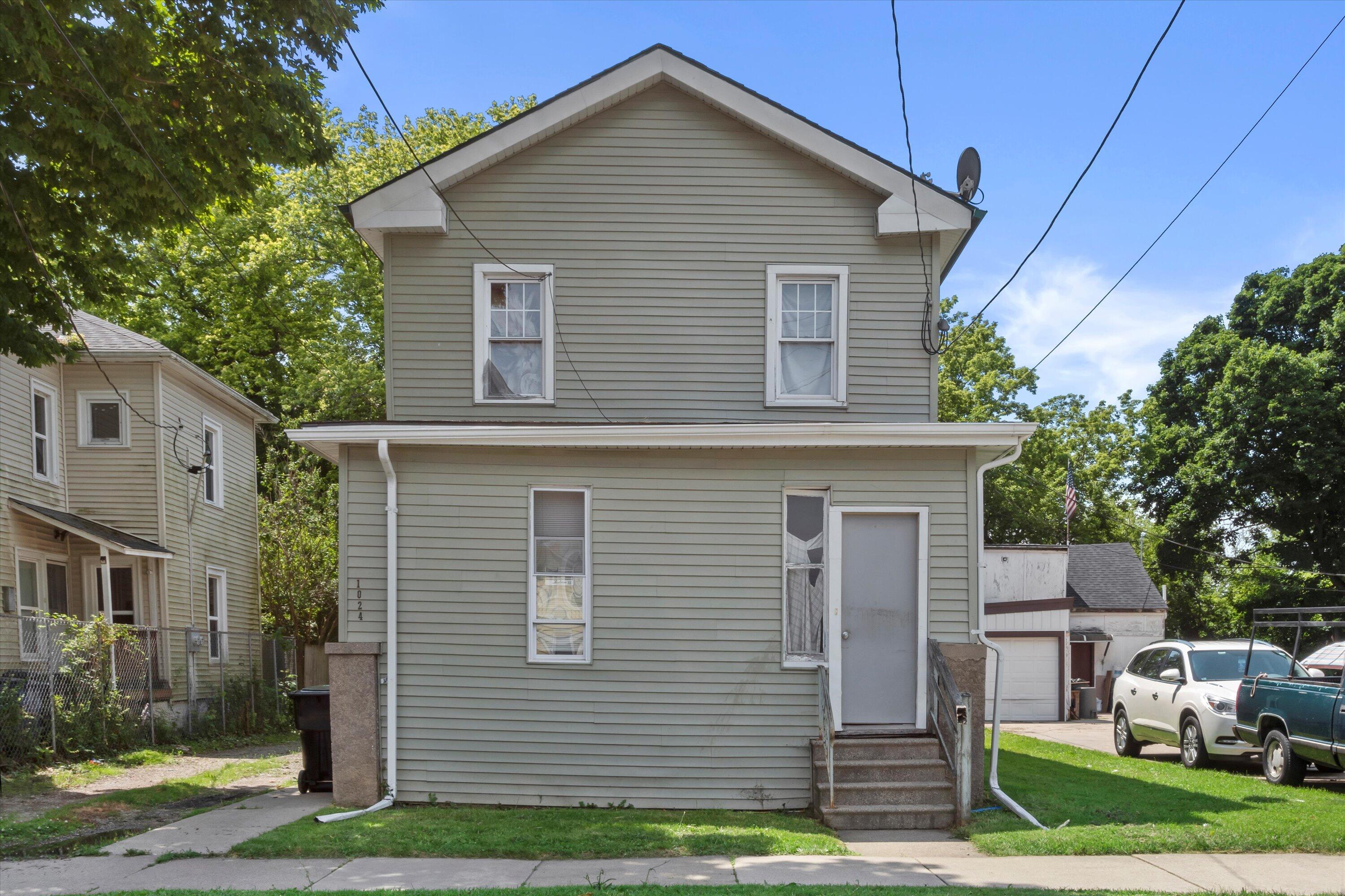 1024 Pearl Street Racine, WI 53403 - Photo 1 of 1 01-P1677603