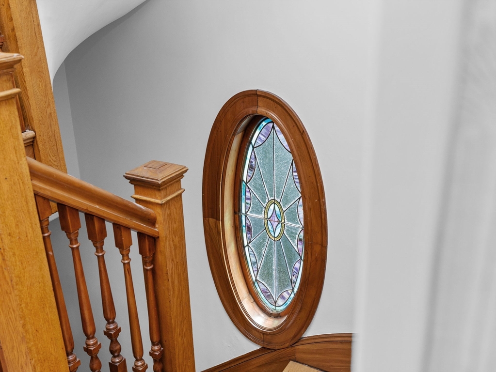 82 Perkins Street Boston, MA 02130 - Photo 18 of 31 a view of sitting area in a bathroom