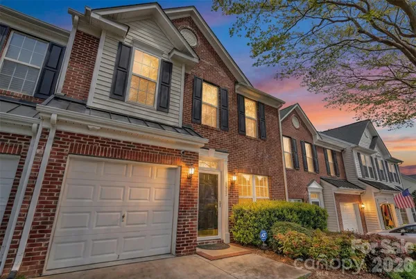 $300,000 | 1802 Robinwood Village Drive, Gastonia, NC 28054