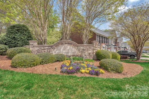$300,000 | 1802 Robinwood Village Drive, Gastonia, NC 28054