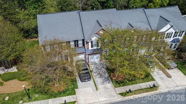 $300,000 | 1802 Robinwood Village Drive, Gastonia, NC 28054