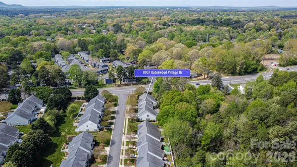 $300,000 | 1802 Robinwood Village Drive, Gastonia, NC 28054