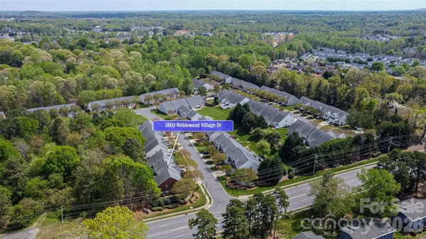 $300,000 | 1802 Robinwood Village Drive, Gastonia, NC 28054