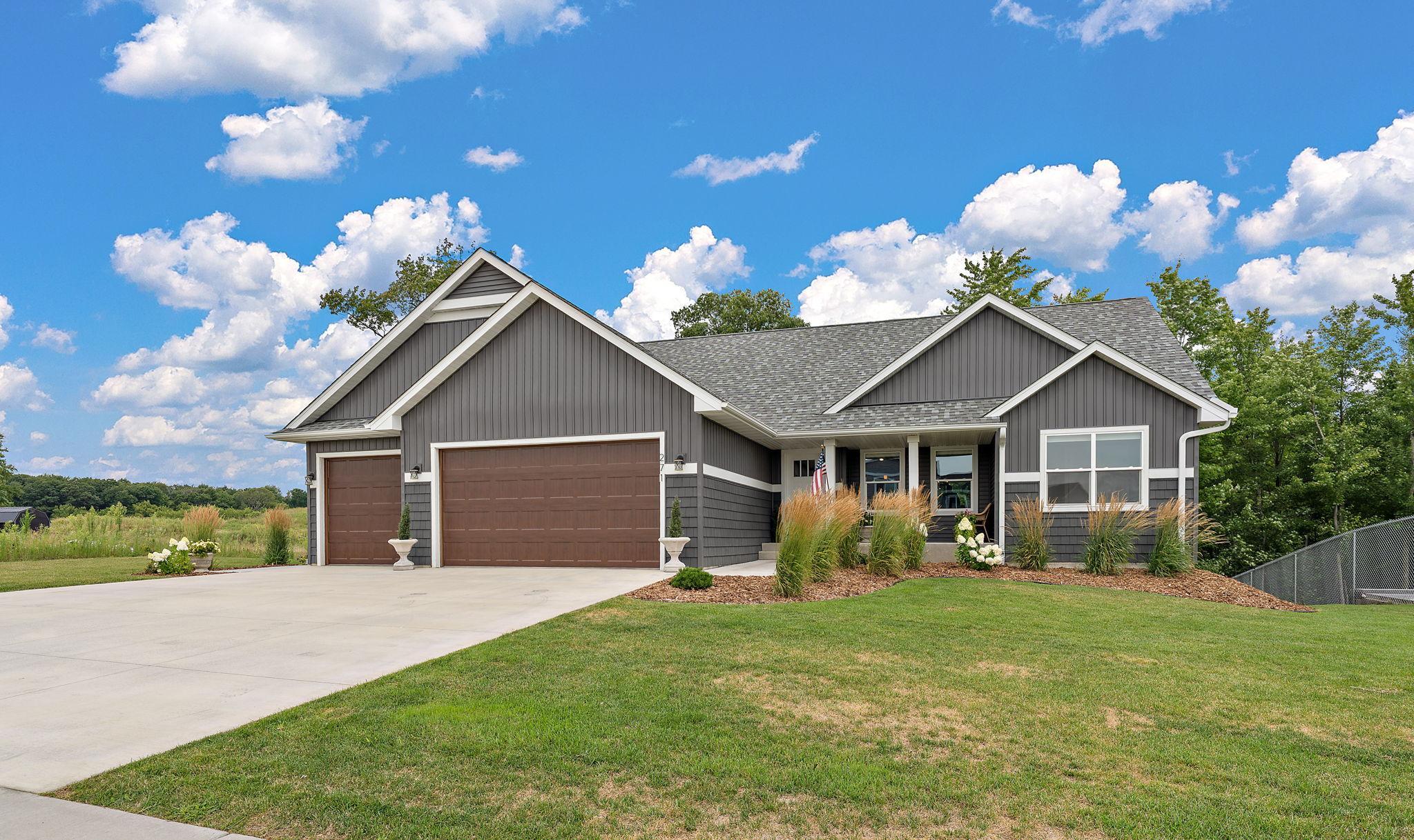 271 Eagle Ridge Drive Roberts, WI 54023 - Photo 1 of 53 Gallery Image 1