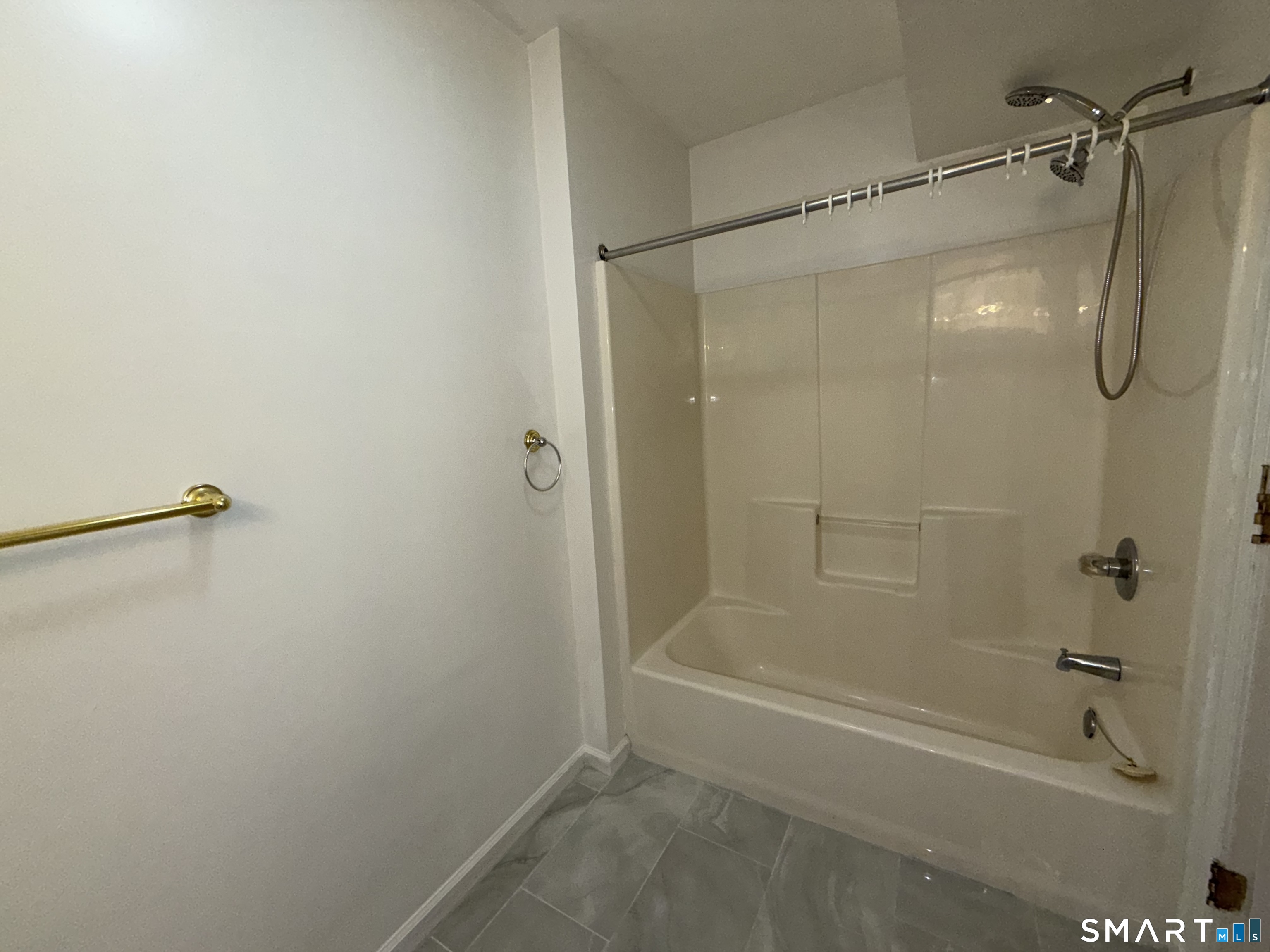 57 Chapel Street, Unit 1A Wallingford, CT 06492 - Photo 11 of 13