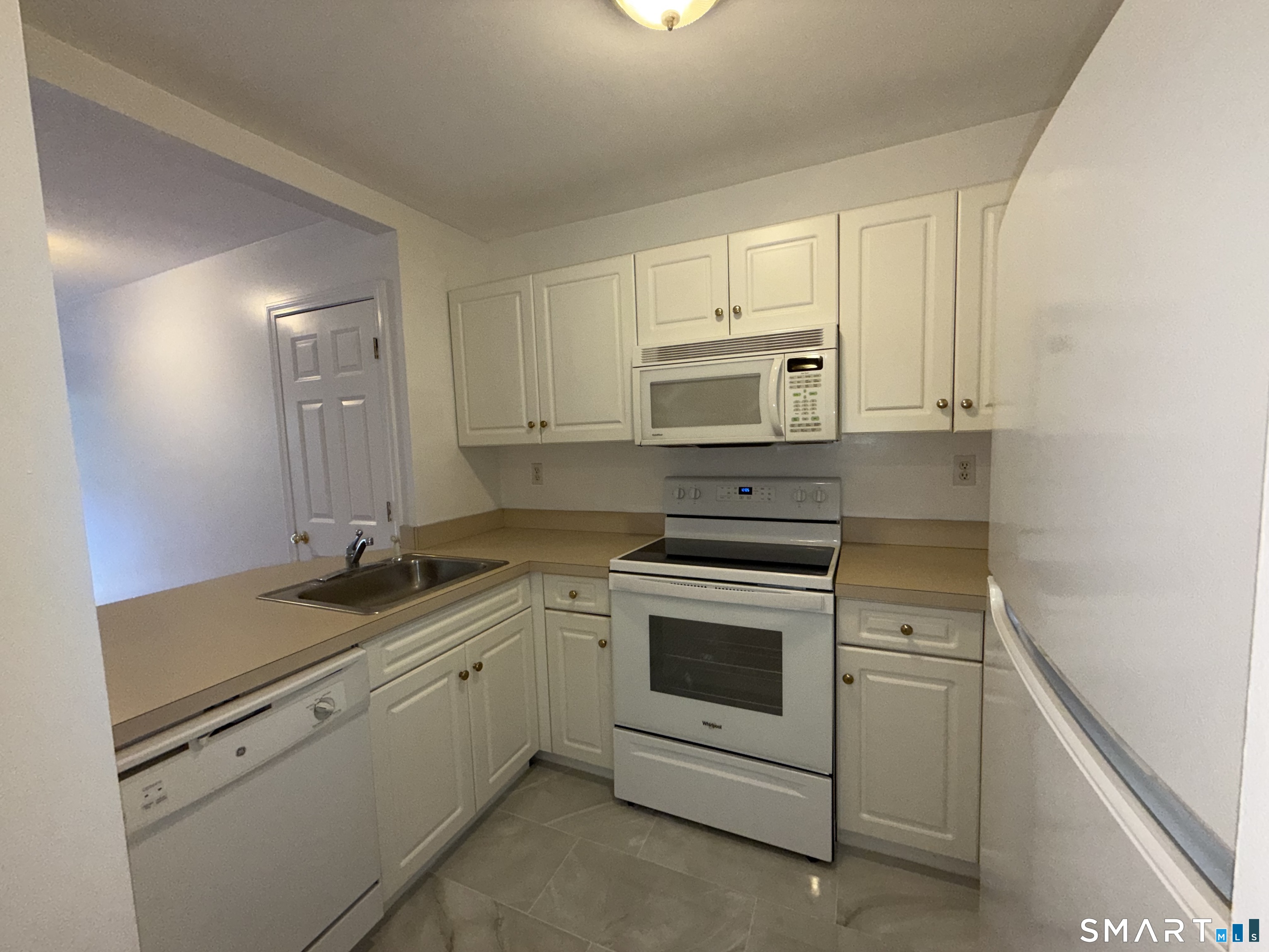 57 Chapel Street, Unit 1A Wallingford, CT 06492 - Photo 8 of 13