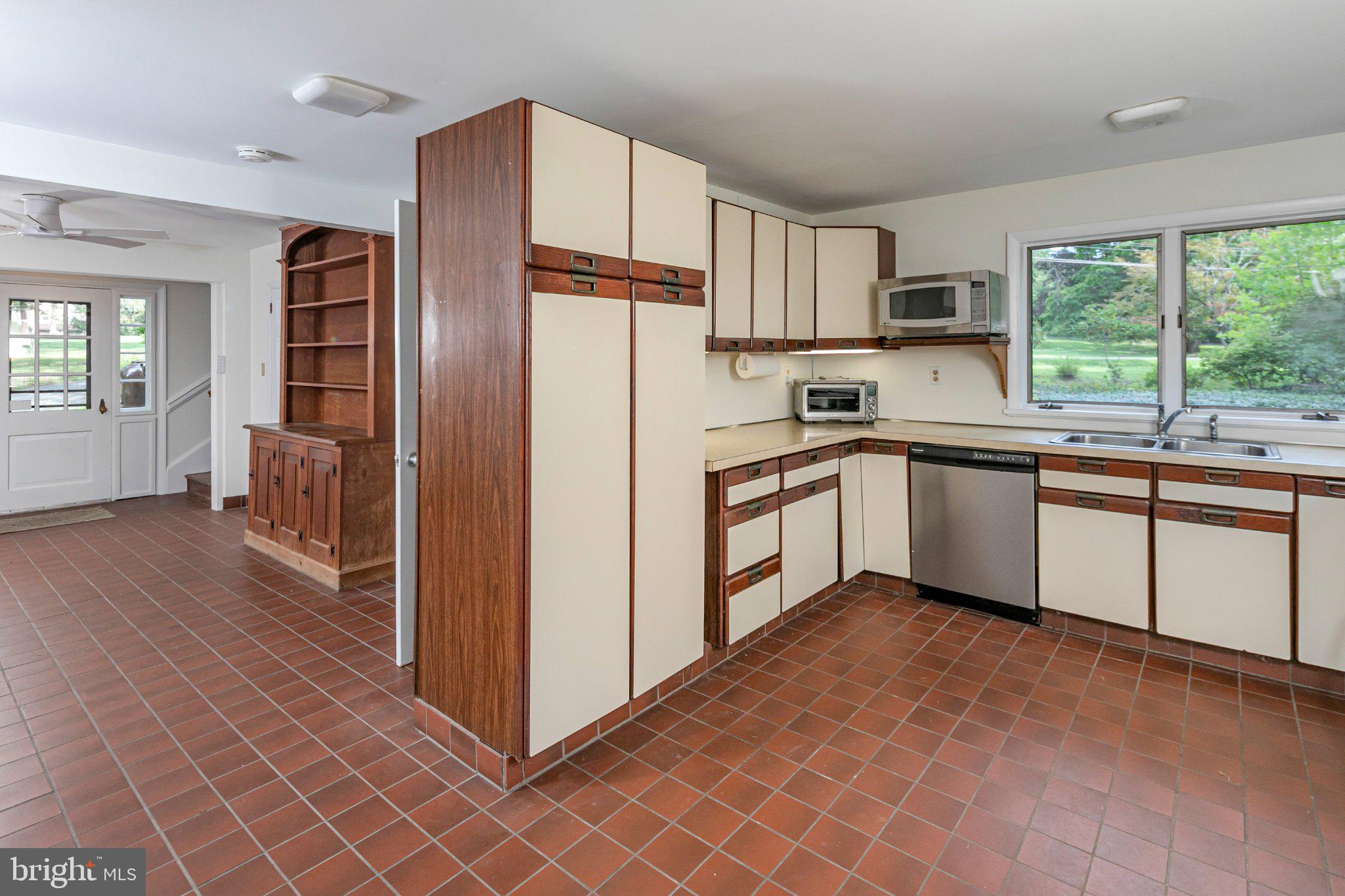 6615 Chapel Road New Hope, PA 18938 - Photo 9 of 37 Gallery Image 9