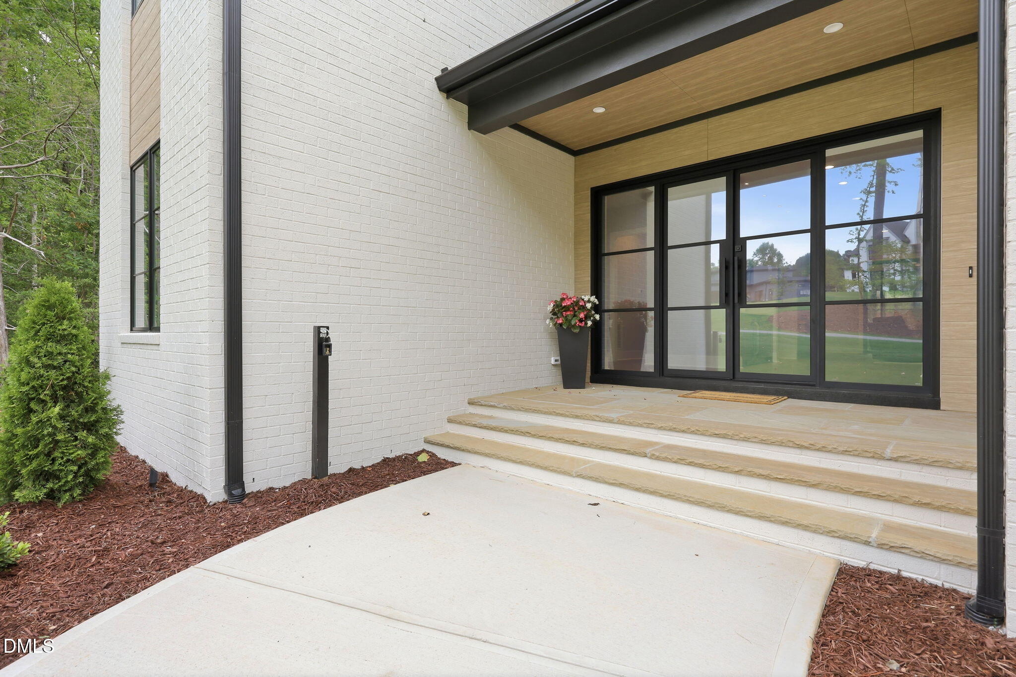 408 Shinleaf Pond Trail Raleigh, NC 27614 - Photo 5 of 68 19-web-or-mls-IMG_1138