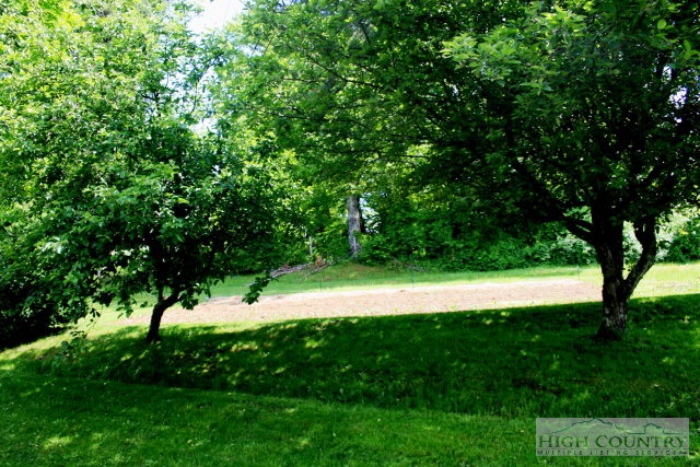 164 North Hampton Road Boone, NC 28607 - Photo 8 of 15 Gallery Image 8