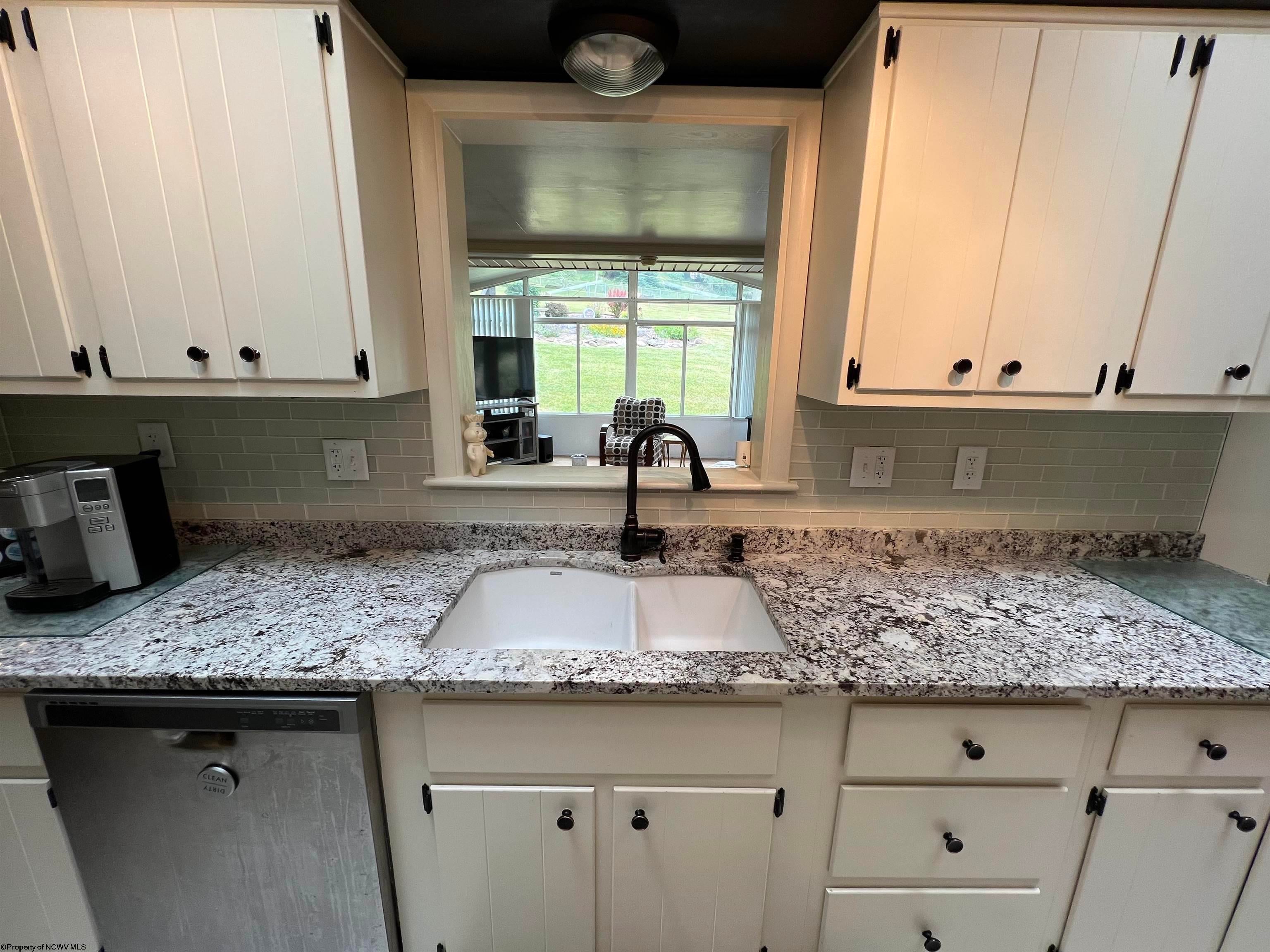 837 Country Club Road Clarksburg, WV 26301 - Photo 5 of 30 Gallery Image 5