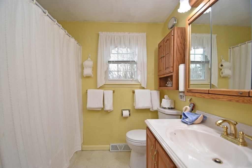 30 Northside Road Charlton, MA 01507 - Photo 13 of 20