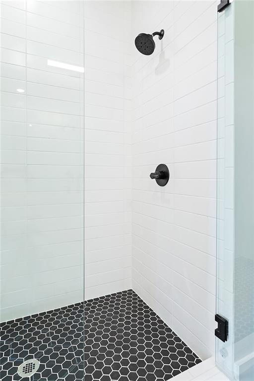 7150 Summit Place Alpharetta, GA 30009 - Photo 17 of 33 a view of a bathroom