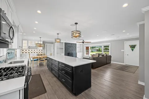 $589,000 | 4 Garden Court, Prospect Heights, IL 60070