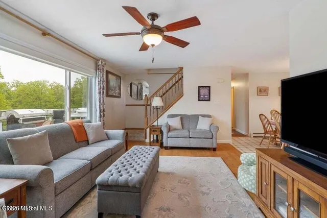 $485,000 | 440 Posson Hill Road, Middleburgh, NY 12122