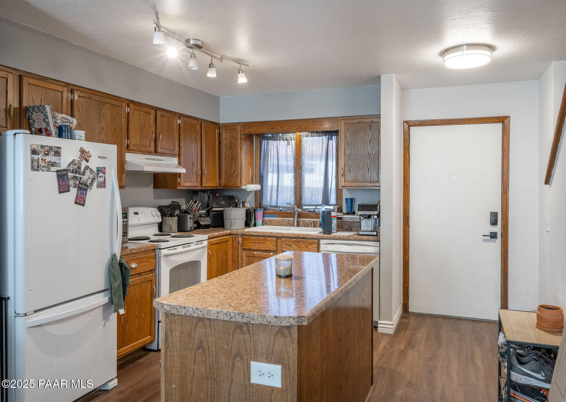 1230 Stetson Road, Unit 9 Prescott, AZ 86303 - Photo 8 of 24 Kitchen