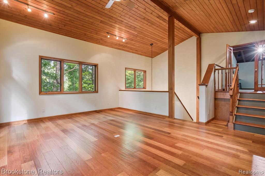 5142 Marvin Road Clarkston, MI 48346 - Photo 8 of 49 Gallery Image 8