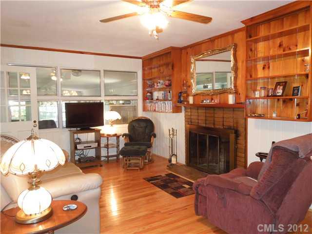 5438 Valley Forge Road Charlotte, NC 28210 - Photo 7 of 16