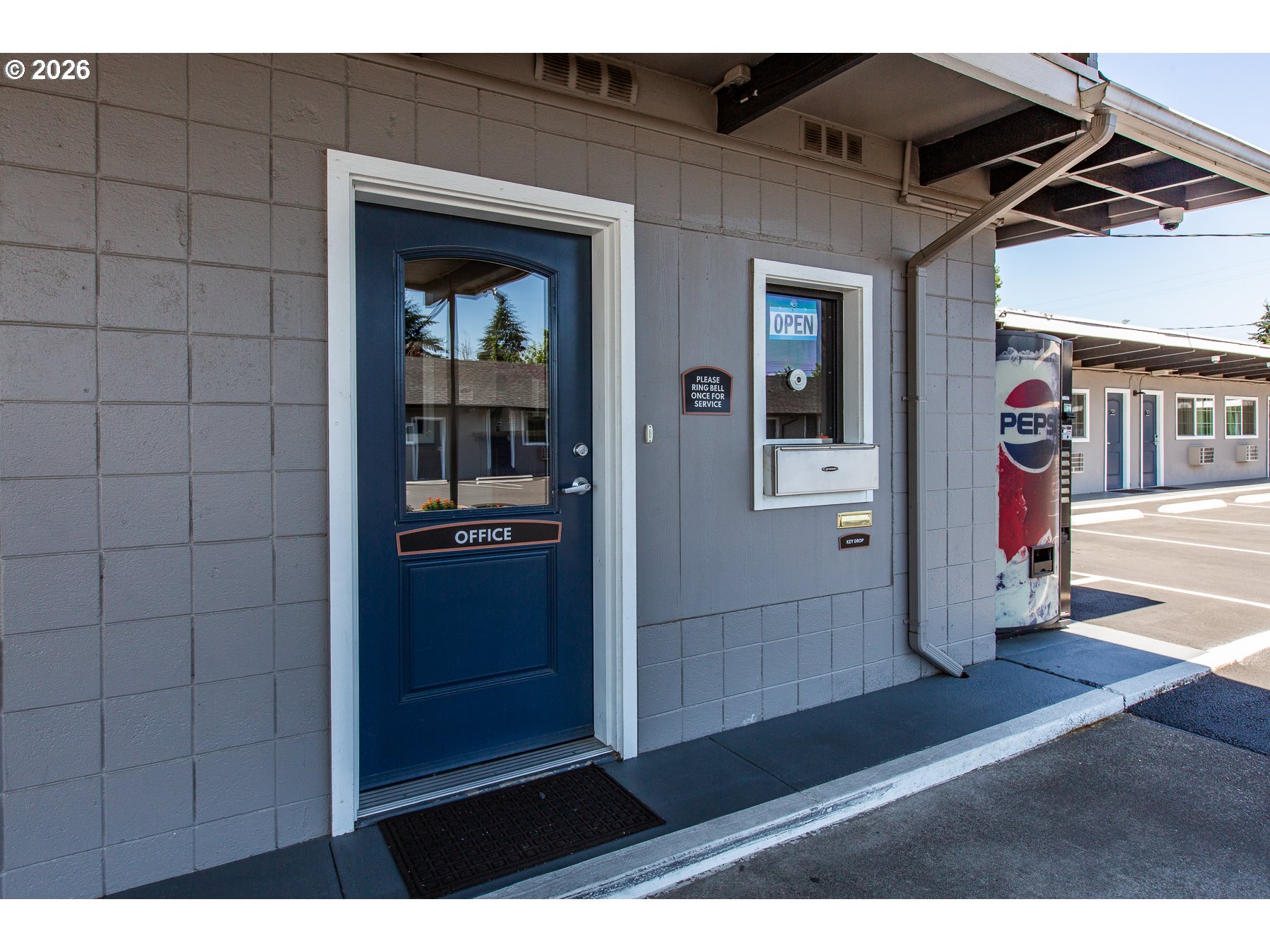 1152 Main Street Springfield, OR 97477 - Photo 7 of 48 Gallery Image 7