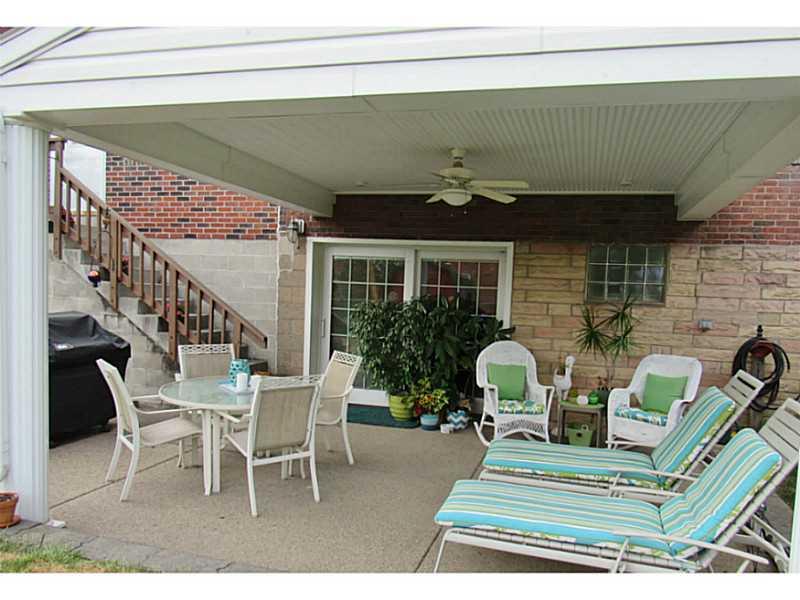 1039 McCoy Road McKees Rocks, PA 15136 - Photo 21 of 25 Patio/Deck.