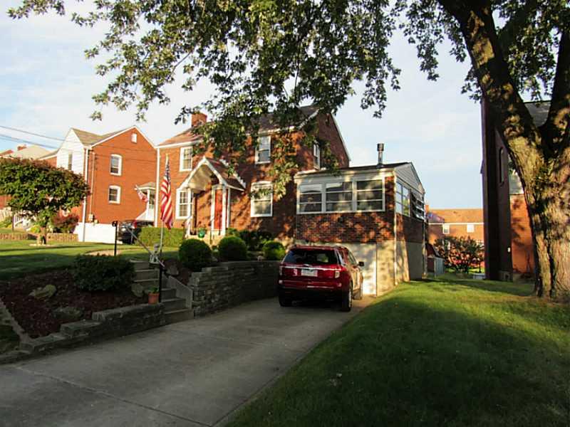 1039 McCoy Road McKees Rocks, PA 15136 - Photo 25 of 25 Exterior Front.