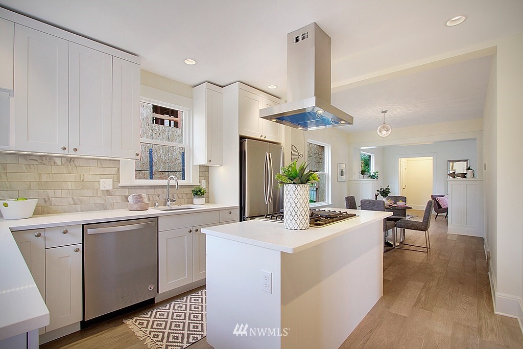 2148 North 63rd Street Seattle, WA 98103 - Photo 2 of 24 Gallery Image 2