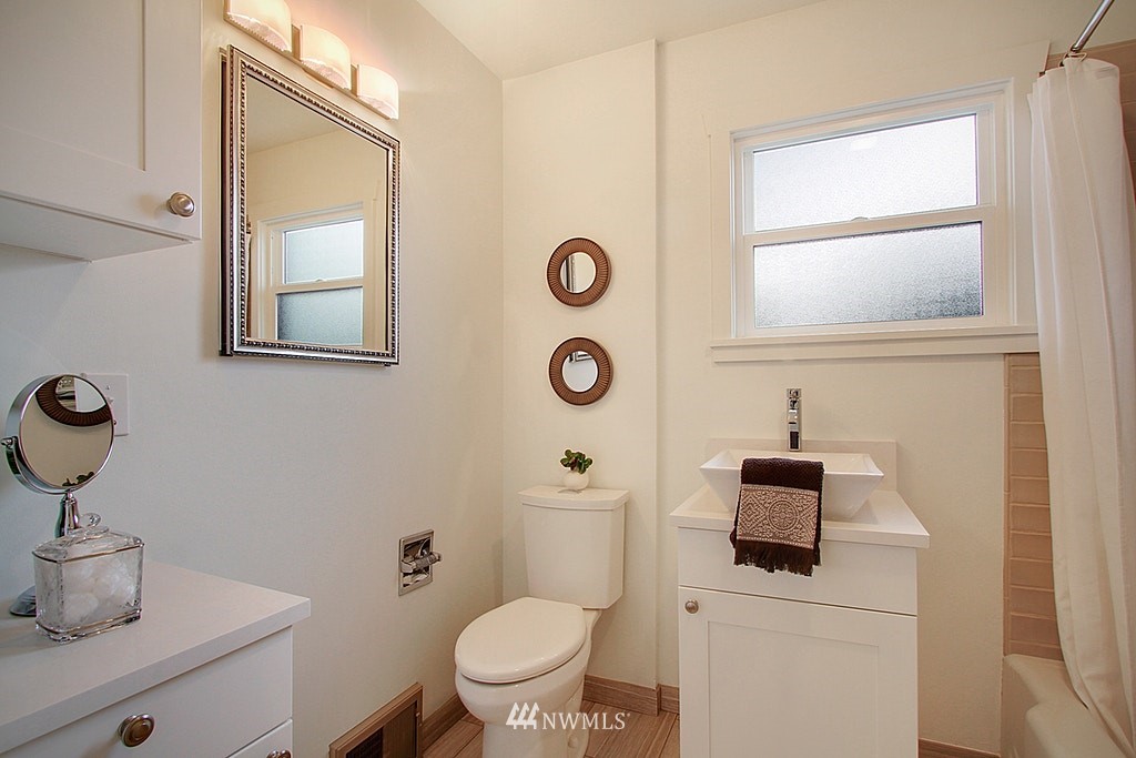 2148 North 63rd Street Seattle, WA 98103 - Photo 19 of 24 Gallery Image 19