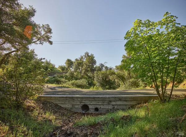$590,000 | 4502 Silverado Trail North, Calistoga, CA 94515