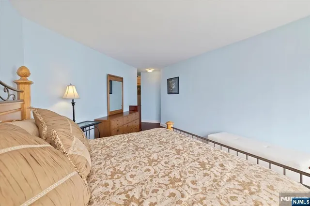 $479,000 | 7002 JFK Boulevard East, Unit 27F, Guttenberg, NJ 07093