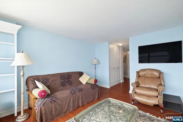 $479,000 | 7002 JFK Boulevard East, Unit 27F, Guttenberg, NJ 07093
