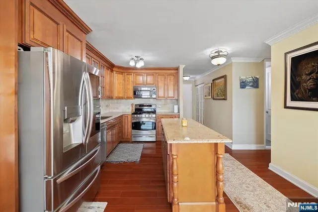 $479,000 | 7002 JFK Boulevard East, Unit 27F, Guttenberg, NJ 07093