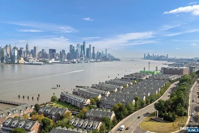 $479,000 | 7002 JFK Boulevard East, Unit 27F, Guttenberg, NJ 07093