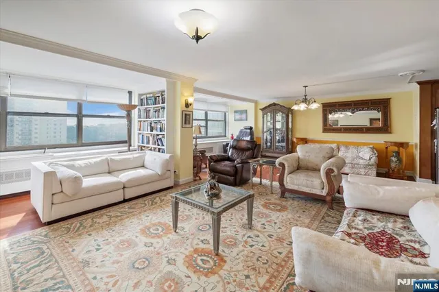 $479,000 | 7002 JFK Boulevard East, Unit 27F, Guttenberg, NJ 07093