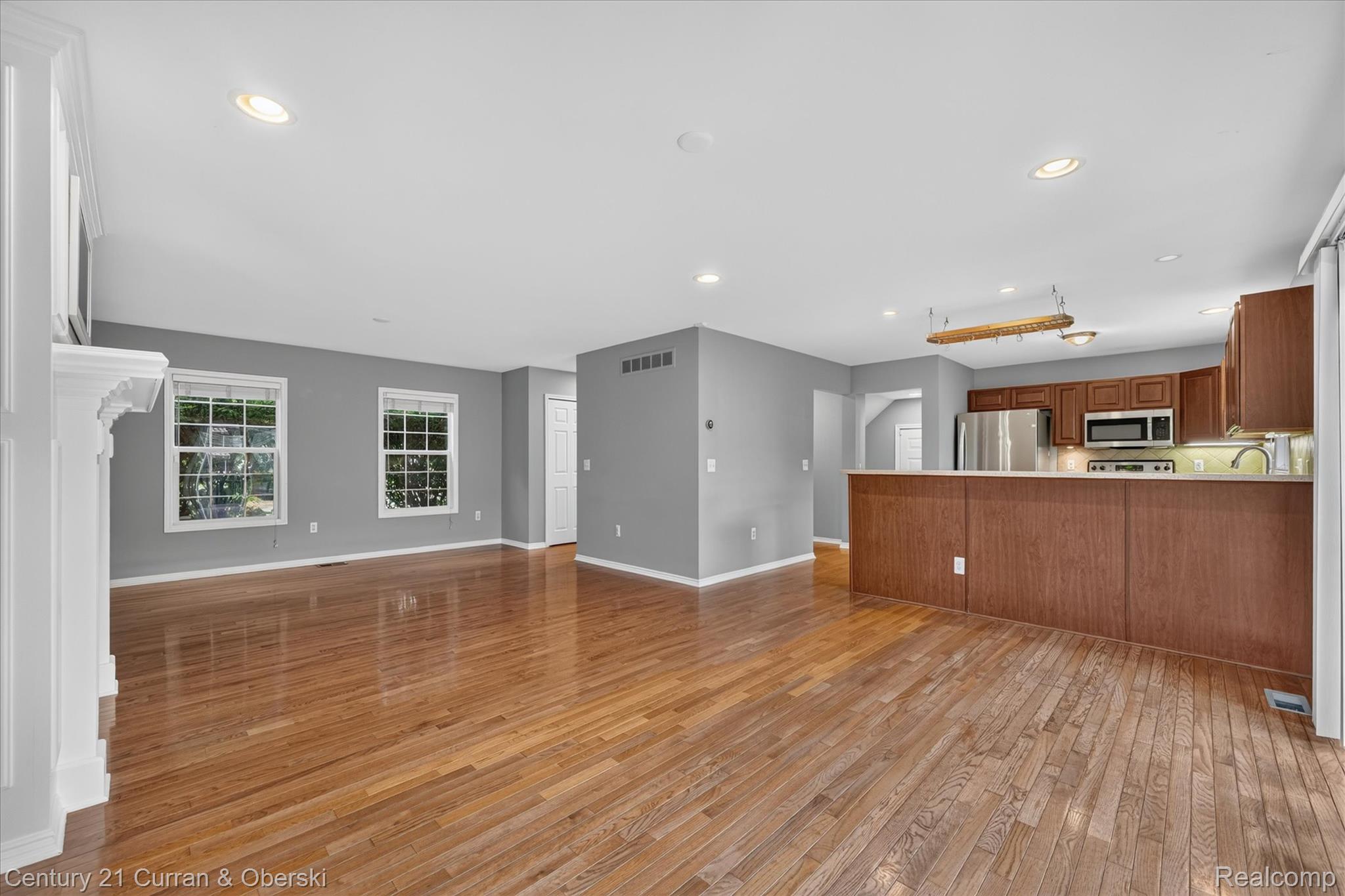 3813 South Rochester Road Royal Oak, MI 48073 - Photo 11 of 42