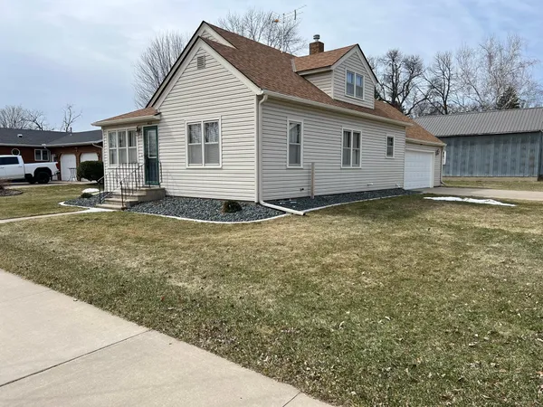 $250,000 | 401 Main Street South, Lonsdale, MN 55046