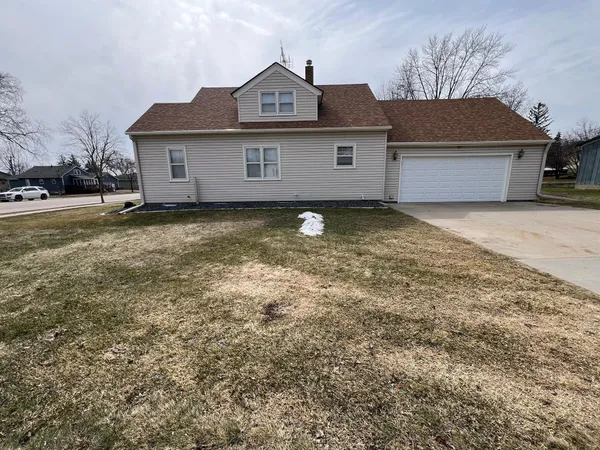 $250,000 | 401 Main Street South, Lonsdale, MN 55046