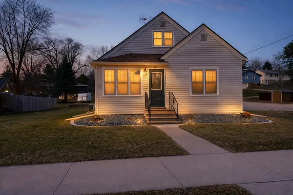 $250,000 | 401 Main Street South, Lonsdale, MN 55046