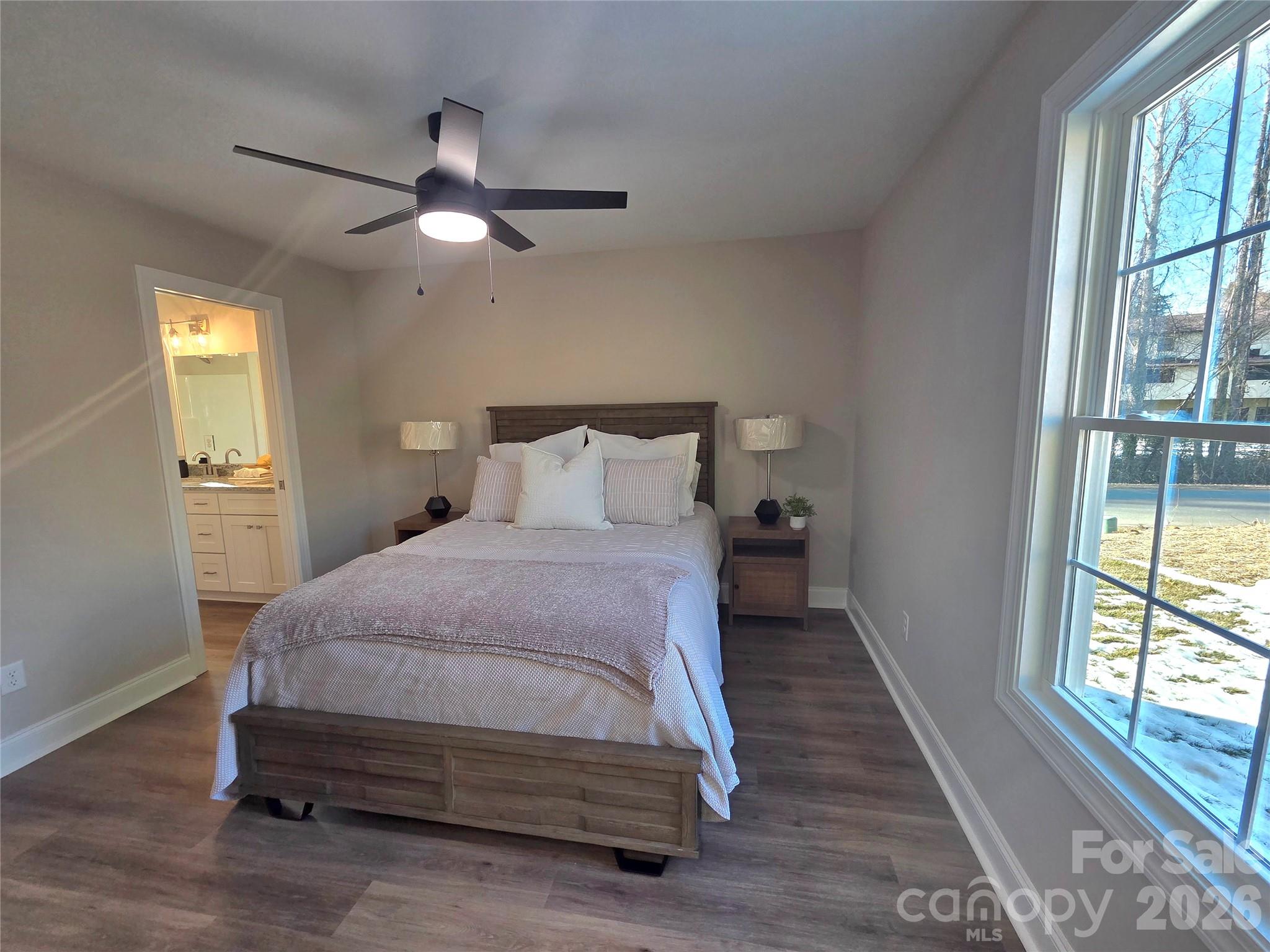 812 5th Avenue Southwest Hickory, NC 28602 - Photo 11 of 20