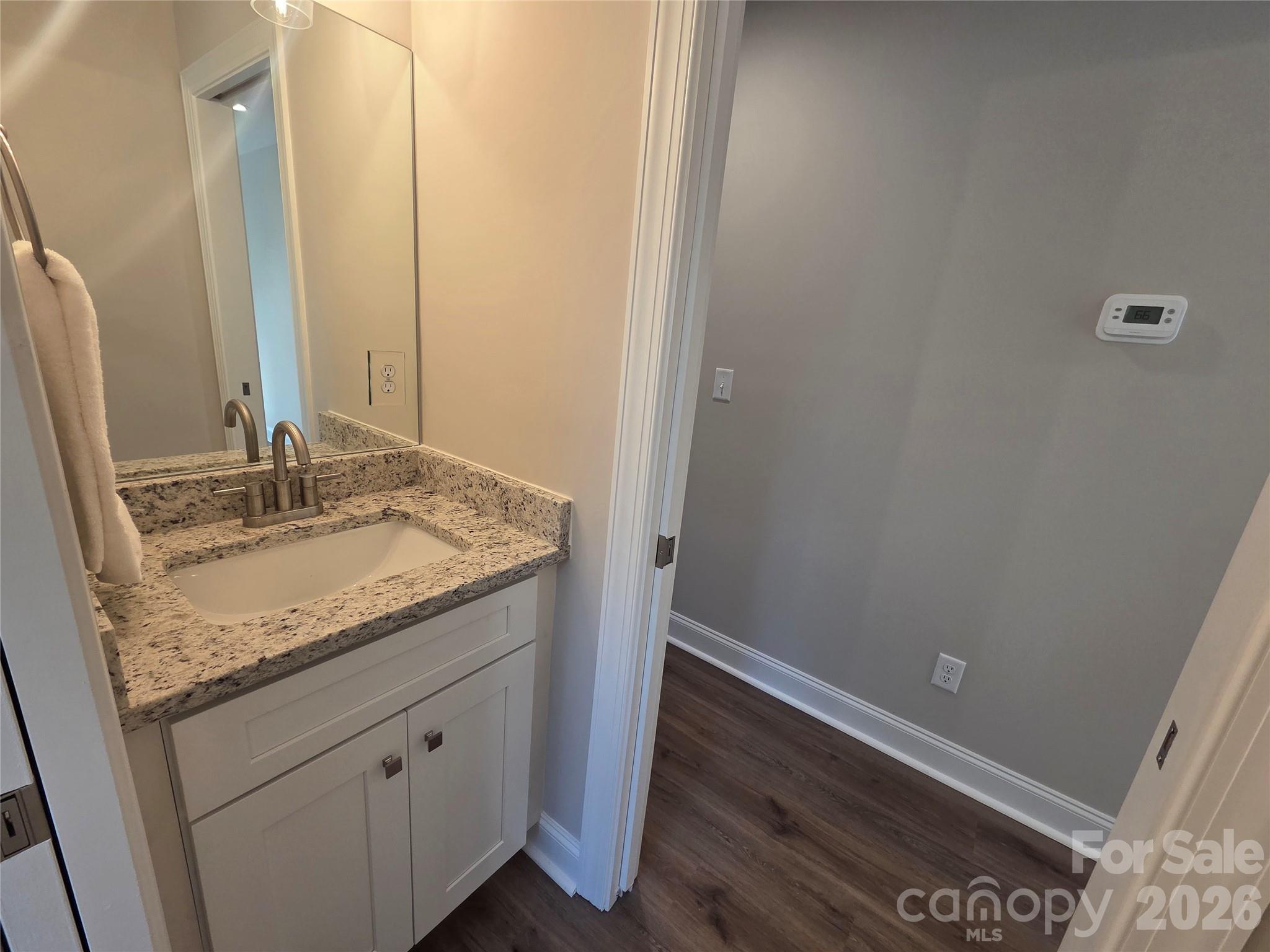 812 5th Avenue Southwest Hickory, NC 28602 - Photo 9 of 20