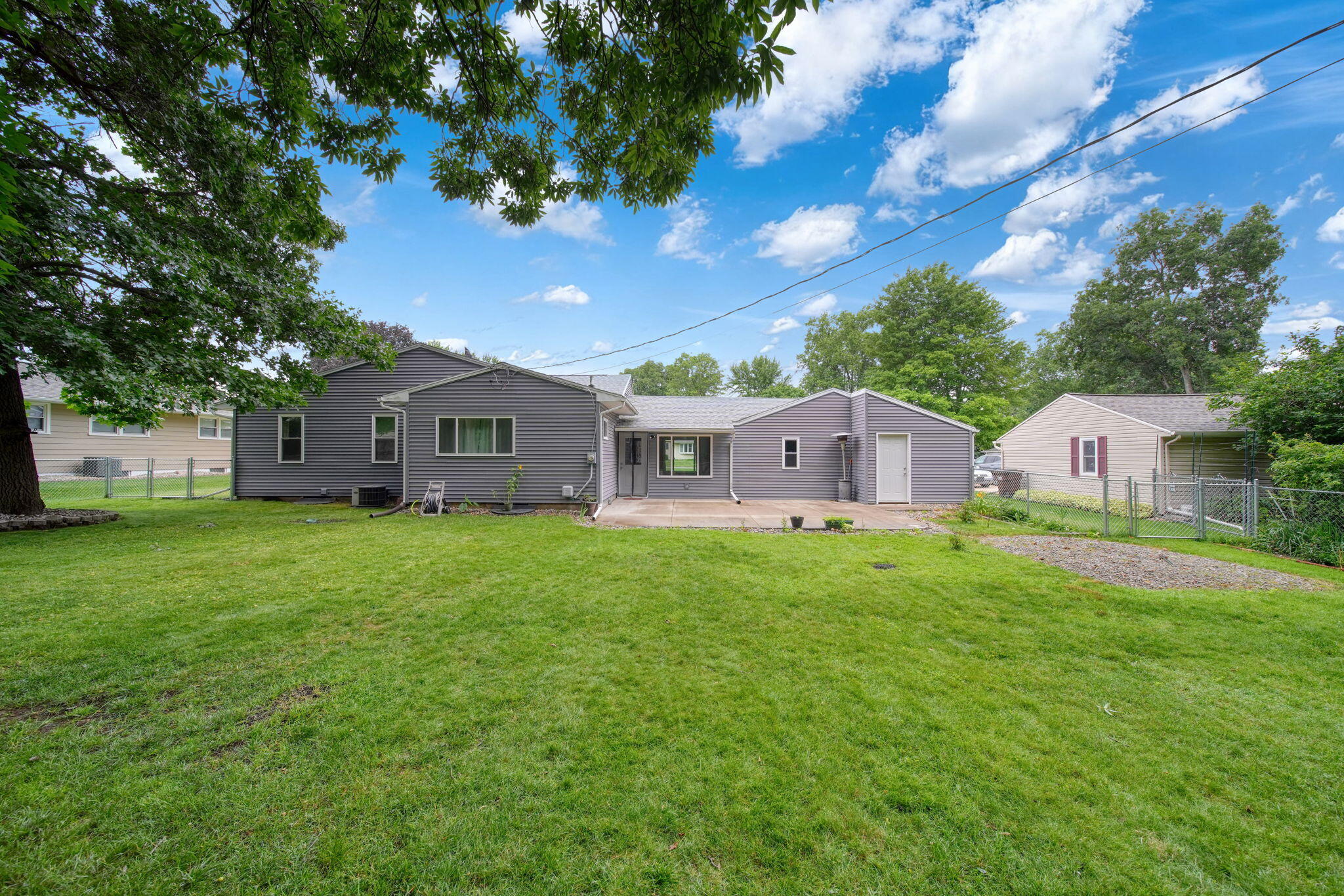 1511 Strathmoor Lane Jackson, MI 49203 - Photo 34 of 48 34