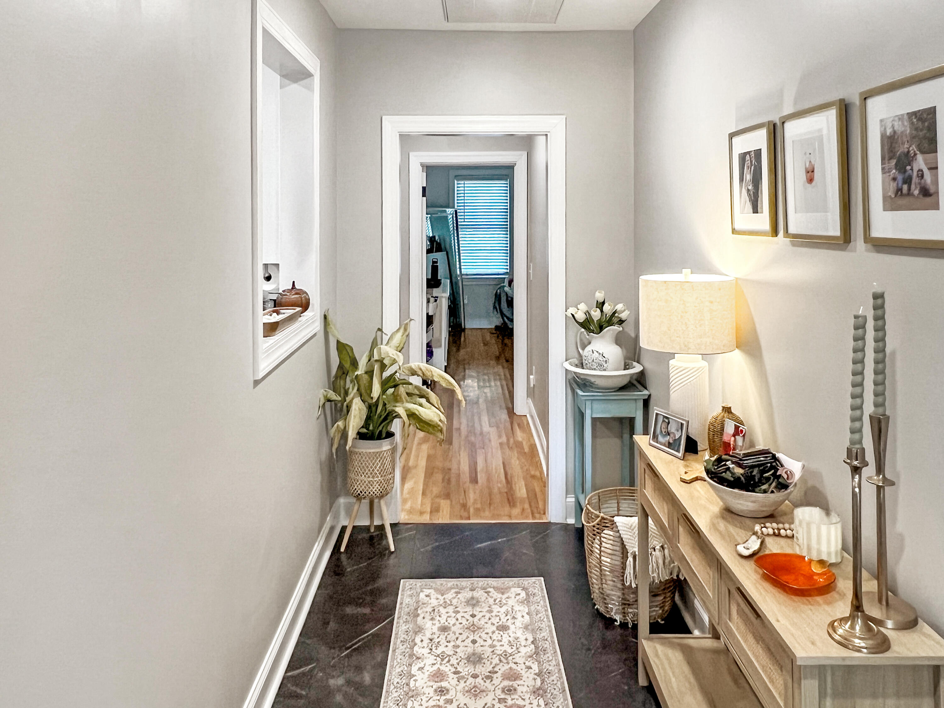 401 Sears Street St. George, SC 29477 - Photo 14 of 31 401hall